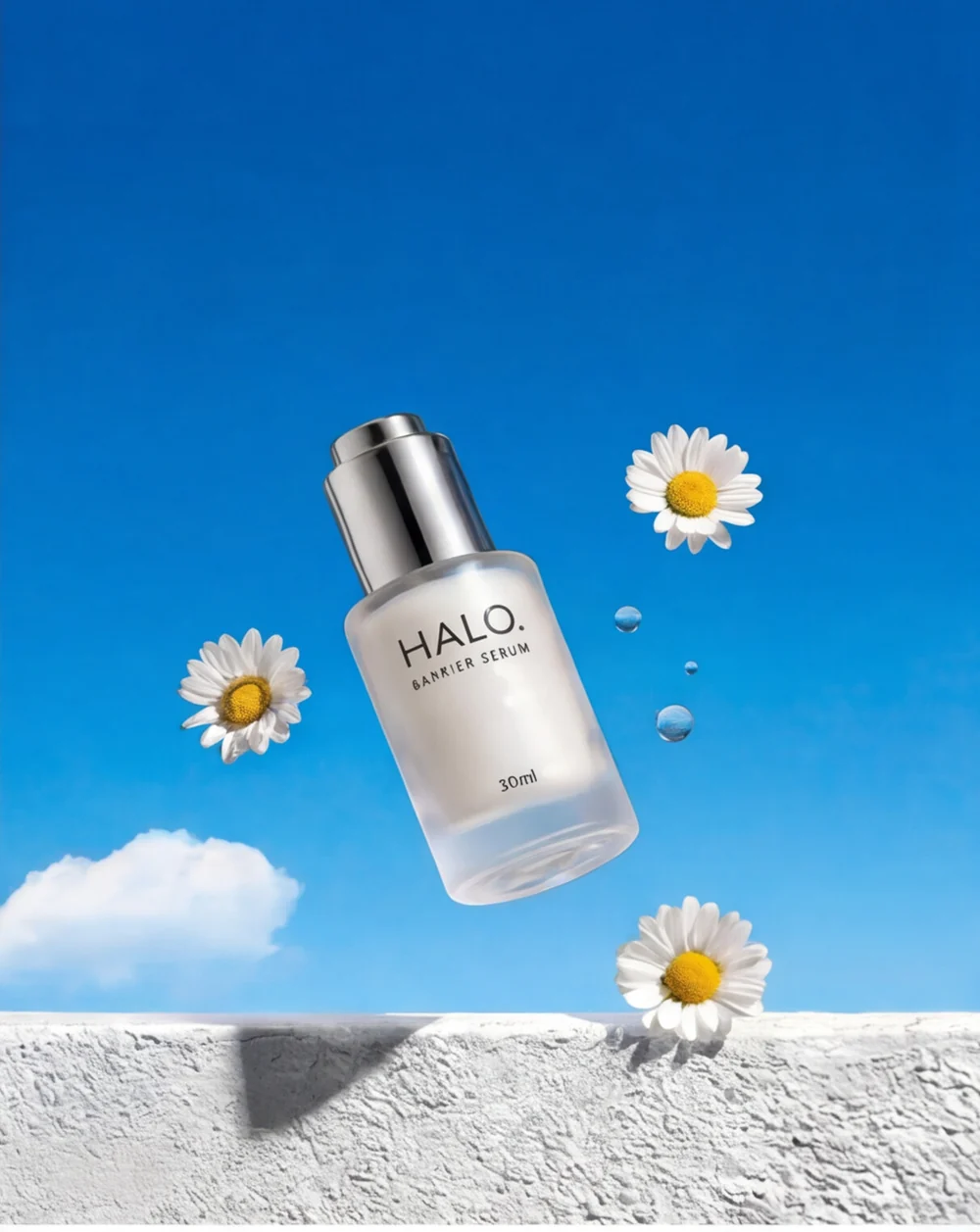 Independent AI-assisted HALO. Barrier Serum study: bottle, daisies and water droplets against blue.